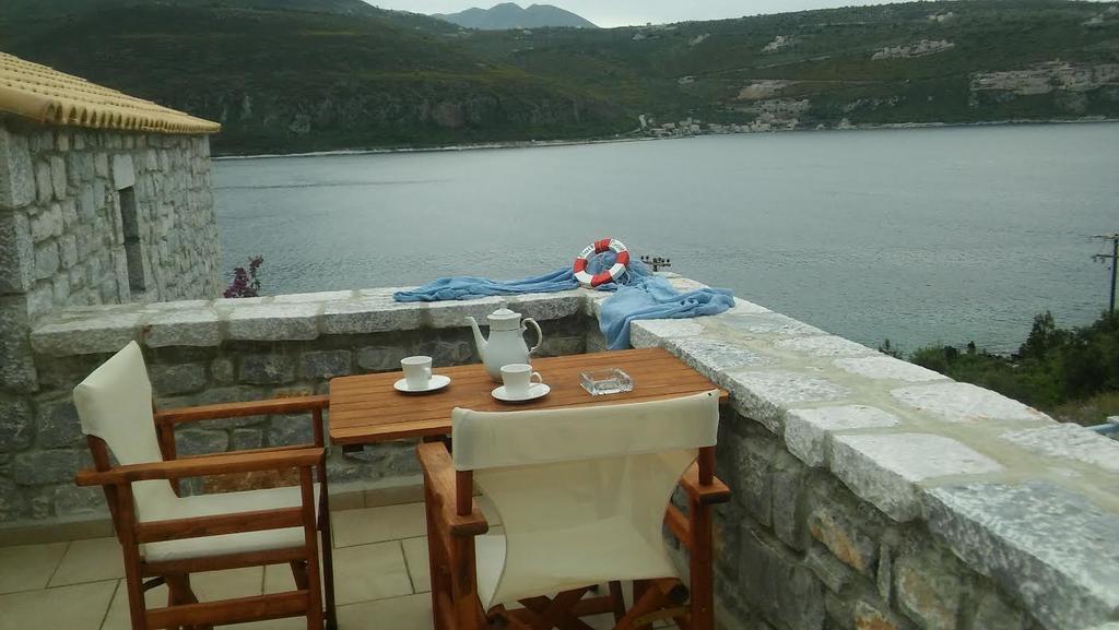 εn Plo Luxury 3* Karavostásion