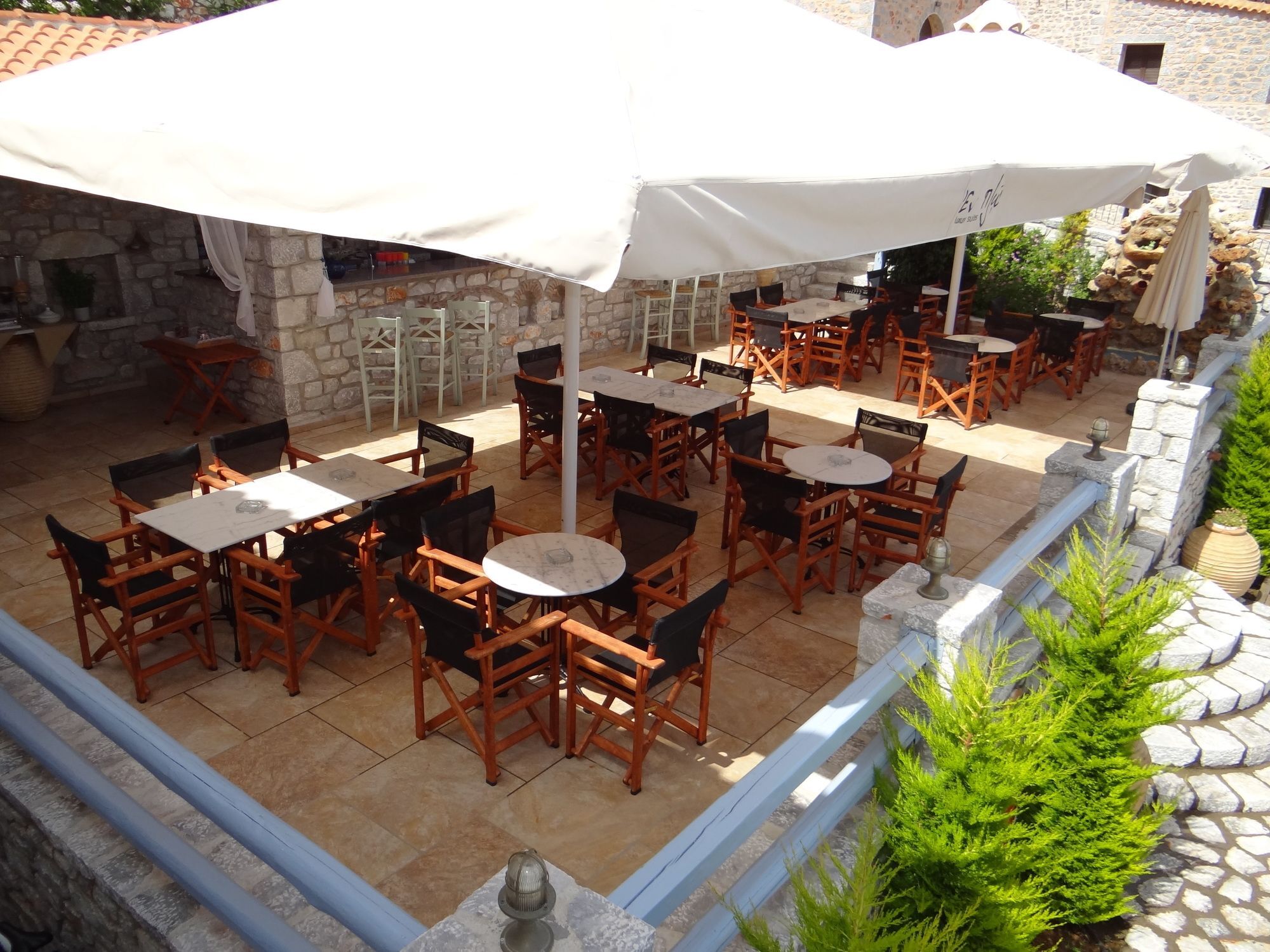 Apart Otel εn Plo Luxury Karavostásion