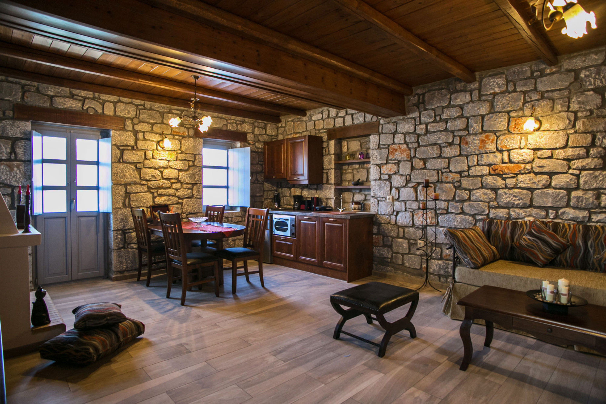 Apart Otel εn Plo Luxury